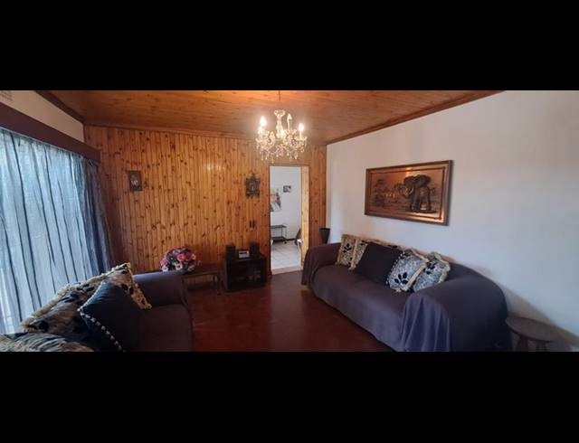 3 BEDROOM HOUSE FOR SALE IN GROENEWEIDE